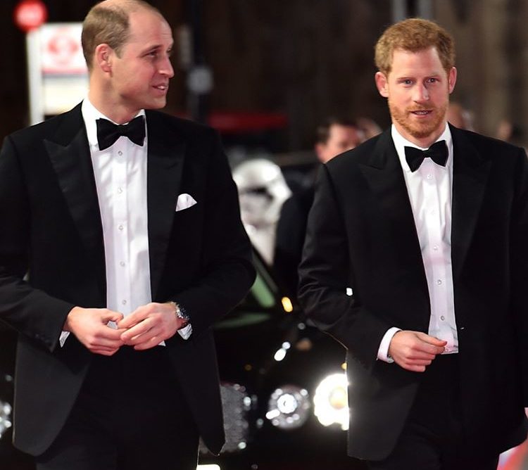 "Не смогу обнять брата": принц Уильям впервые прокомментировал раздор в королевской семьей