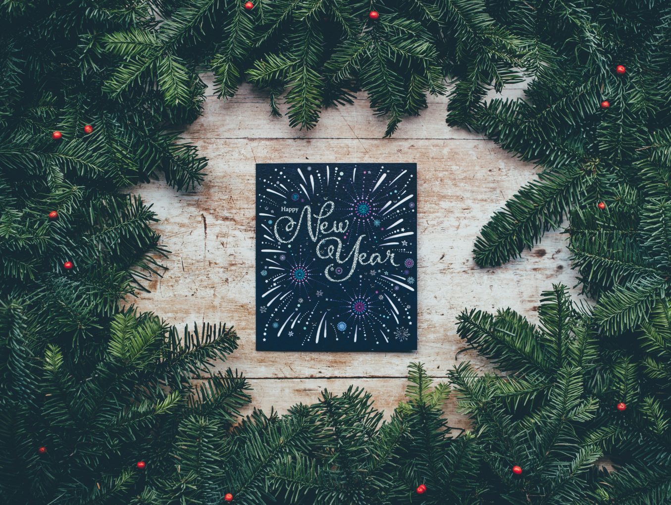 Новый год 2018: красивые праздничные открытки