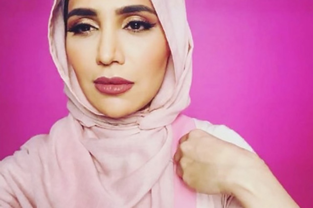 Впервые в истории: девушка в хиджабе снялась в бьюти-рекламе