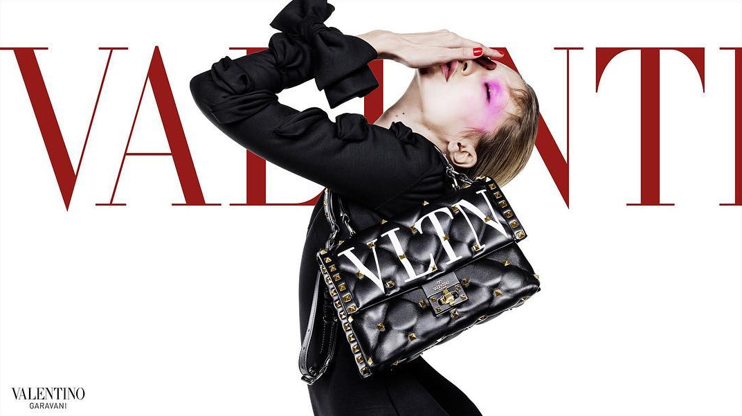 Джиджи Хадид снялась в яркой рекламной кампании Valentino