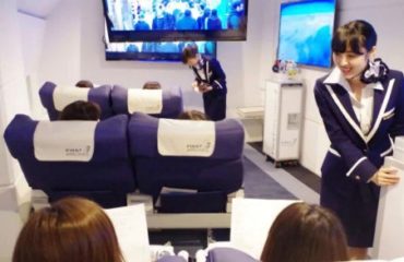 Японский ресторан-самолет предлагает виртуальные путешествия по миру