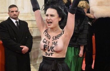 Скандал с Femen в Вене: все, что нужно знать об акции против Порошенко