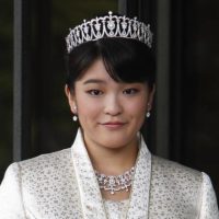 В Японии перенесли свадьбу принцессы Мако с простолюдином