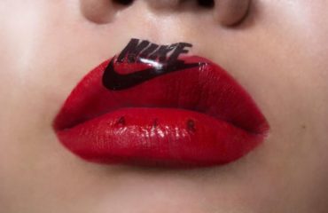 Логомания: Nike удивил необычным фейс-артом в новой рекламной кампании
