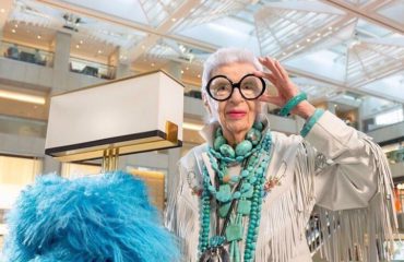 96-летняя модница Айрис Апфель "превратилась" в куклу Барби