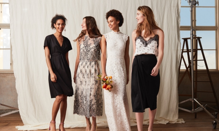 Бренд H&M выпустил весенне-летнюю свадебную коллекцию одежды и аксессуаров