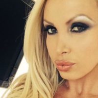 Порноактриса из Украины подала в суд на Brazzers