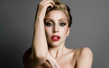 Леди Гага уже не та: певица изменила привычный образ