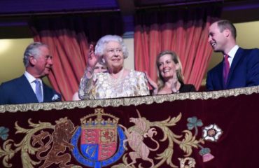 Елизавете II исполнилось 92 года: фото с торжества королевы