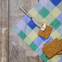 Вкусный белковый перекус за 10 минут: рецепт хлебца с сыром