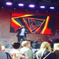 “Деньги – наше все”: в Сети раскритиковали Козловского за концерт в Москве на День победы