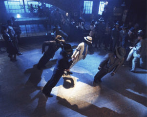 Доктора объяснили невозможный "угол" Майкла Джексона в Smooth Criminal
