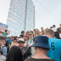 Построят или нет: киевляне собирают подписи за прямой переход от метро к парку на ВДНГ