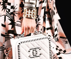 Впервые в истории: Chanel обнародовали данные о заработках модного дома