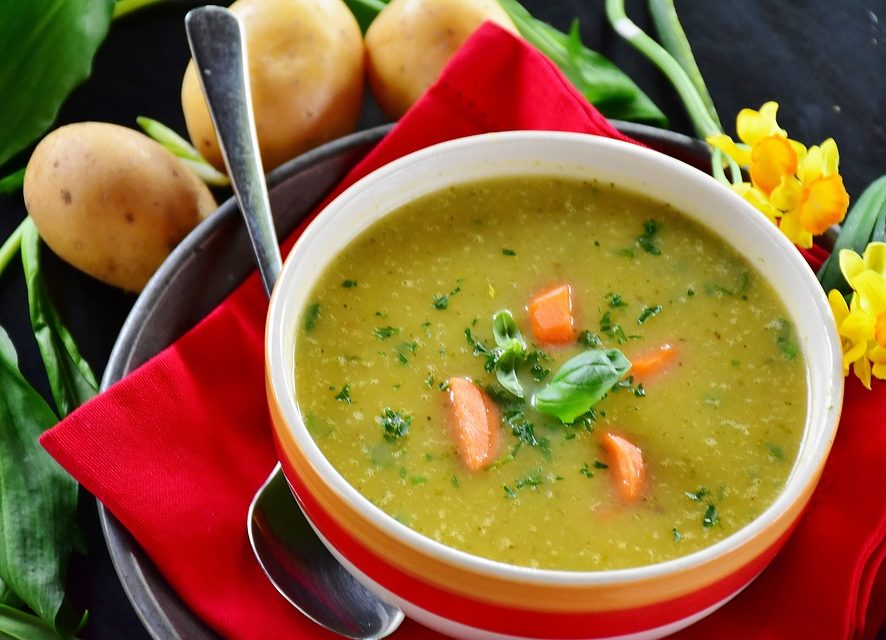 Есть или не есть: Ульяна Супрун рассказала, чем полезны супы