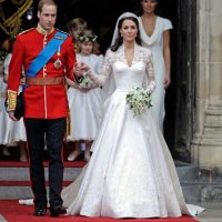 Как у Кейт Миддлтон: H&M создал аналог свадебного платья герцогини
