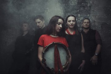 Украинская группа выпустила трек про влюбленного "зайчика"