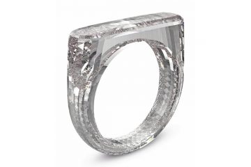 Теперь и украшения: дизайнер Apple создал обручальное кольцо