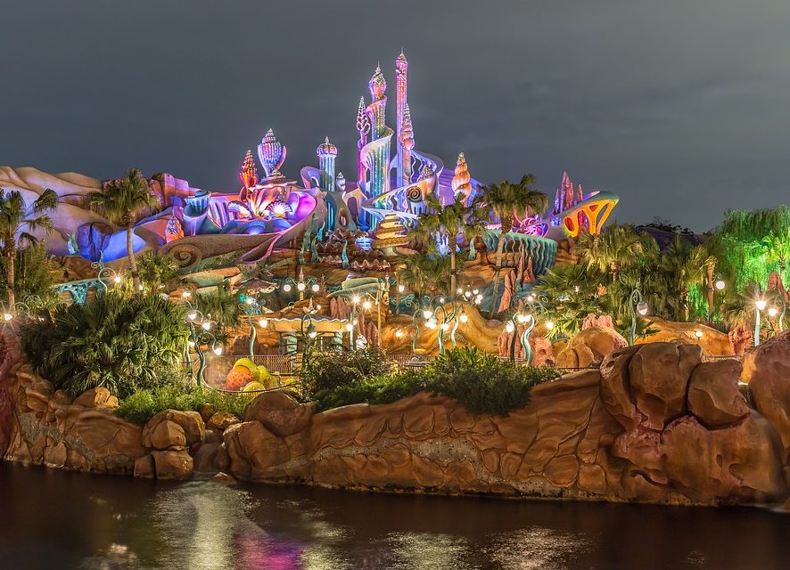 Пользователи раскритиковали рекламный ролик Disneyland