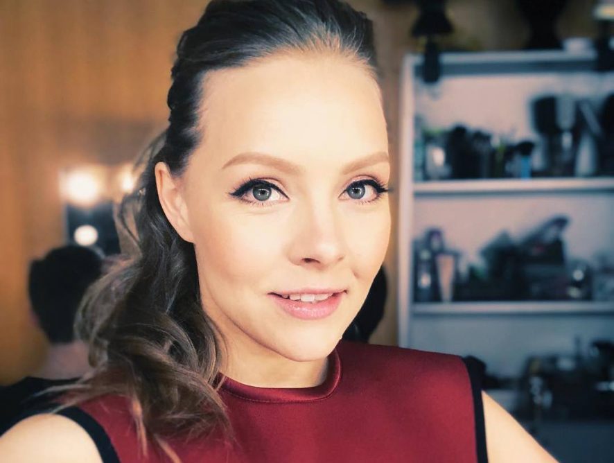 "Алена учится жить": известный украинский хореограф завела свой YouTube-канал
