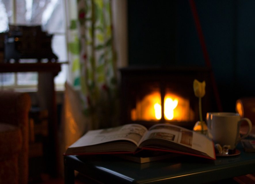 Топ-5 книг для уютных зимних вечеров