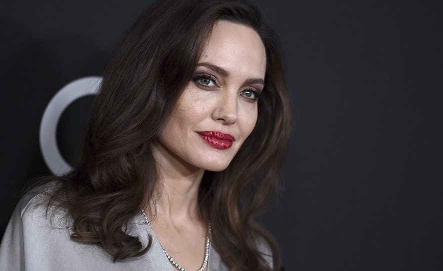 Большое возвращение в кино: Анджелина Джоли снимется в новом триллере