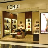 Эстетика восьмидесятых: Fendi показали новую коллекцию Pre-Fall 2019