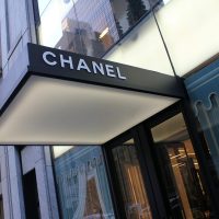 Кэмпбелл, Депп, Шиффер снялись в новой кампании часов Chanel J12
