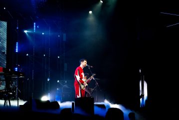 Иван Дорн и Олег Скрипка зажгли на юбилейном концерте Noize MC