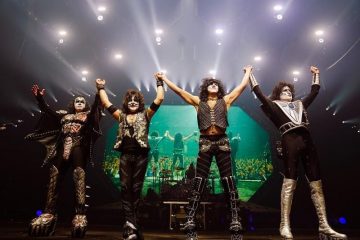 Билык, Горбунов и другие украинские звезды побывали на концерте Kiss