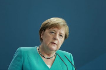 День рождения Ангелы Меркель: стильные образы канцлера Германии