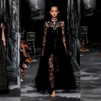 Дух средневековья в бальных платьях: в Париже показали новую кутюрную коллекцию Christian Dior