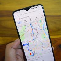 Билеты, еда и навигация: в Google Maps появятся новые функции для путешествий