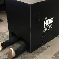 Когда ты в “домике”: HBO создала черную коробку для просмотра сериалов