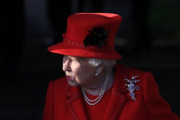 Королева Елизавета II обратилась к нации в связи с коронавирусом