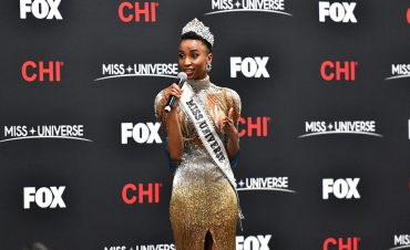 Зозибини Тунзи из ЮАР получила титул "Мисс Вселенная 2019"