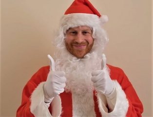Принц Гарри превратился в Санта Клауса для видеопослания