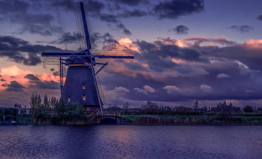 "Голландии" больше нет: Нидерланды официально сменили название