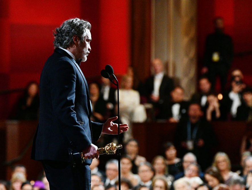 "Наш главный дар — говорить": трогательная речь Хоакина Феникса на вручении "Оскара"