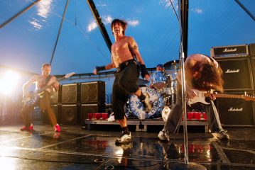 Red Hot Chili Peppers выступили с Джоном Фрушанте впервые за 13 лет