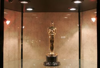 Круиз, конфеты с коноплей и косметические услуги: что подарят номинантам на "Оскар 2020"