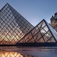 Парижский Лувр открылся для посетителей после карантина