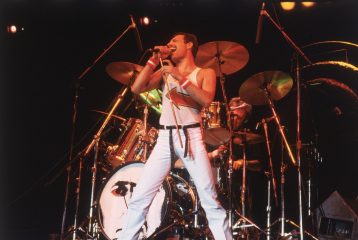 Queen запустит трансляцию концерта памяти Меркьюри