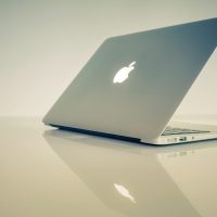 Apple представила новый MacBook Pro 13