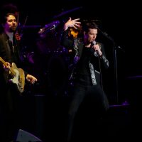 Инди-рокеры The Killers поделились кинематографичным клипом на трек “My own soul’s warning”