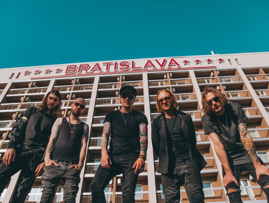 "Все з початку": рок-группа O.TORVALD даст вертикальный концерт в Киеве