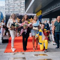“Мама всплакнет, папа будет гордиться”: Анна Ризатдинова получила именную звезду в Киеве
