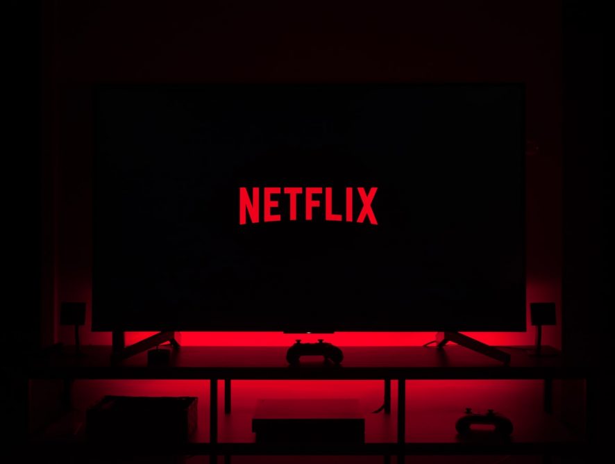 Композитор Ханс Циммер создал музыку для вступительного ролика Netflix