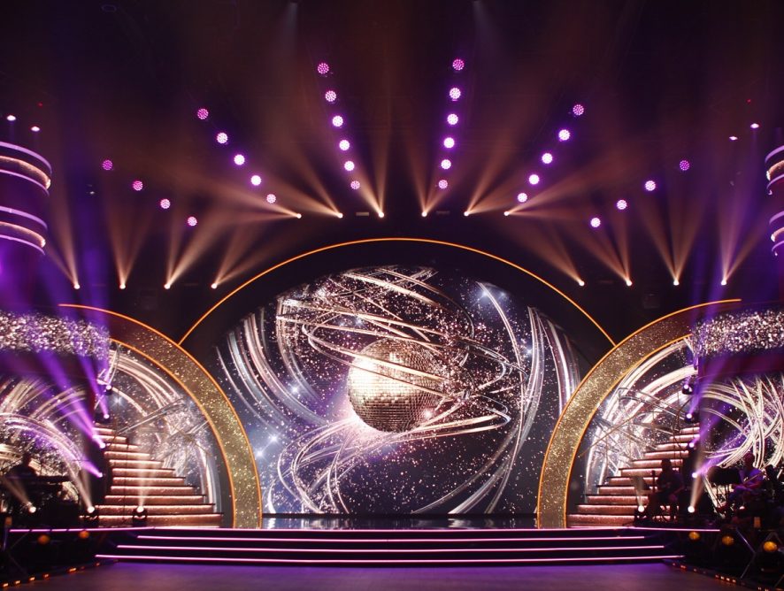"Танці з зірками 2020": кто покинул шоу в десятом эфире и оценки судей