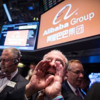 Продажи на Alibaba снова побили рекорд в День холостяка